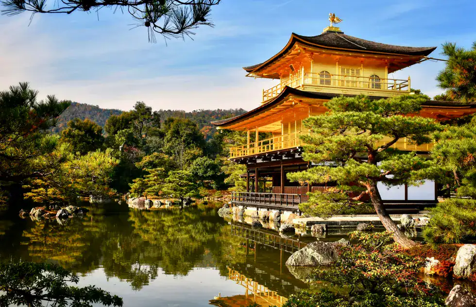 gujo hachiman travel guide japan temple water town scenery